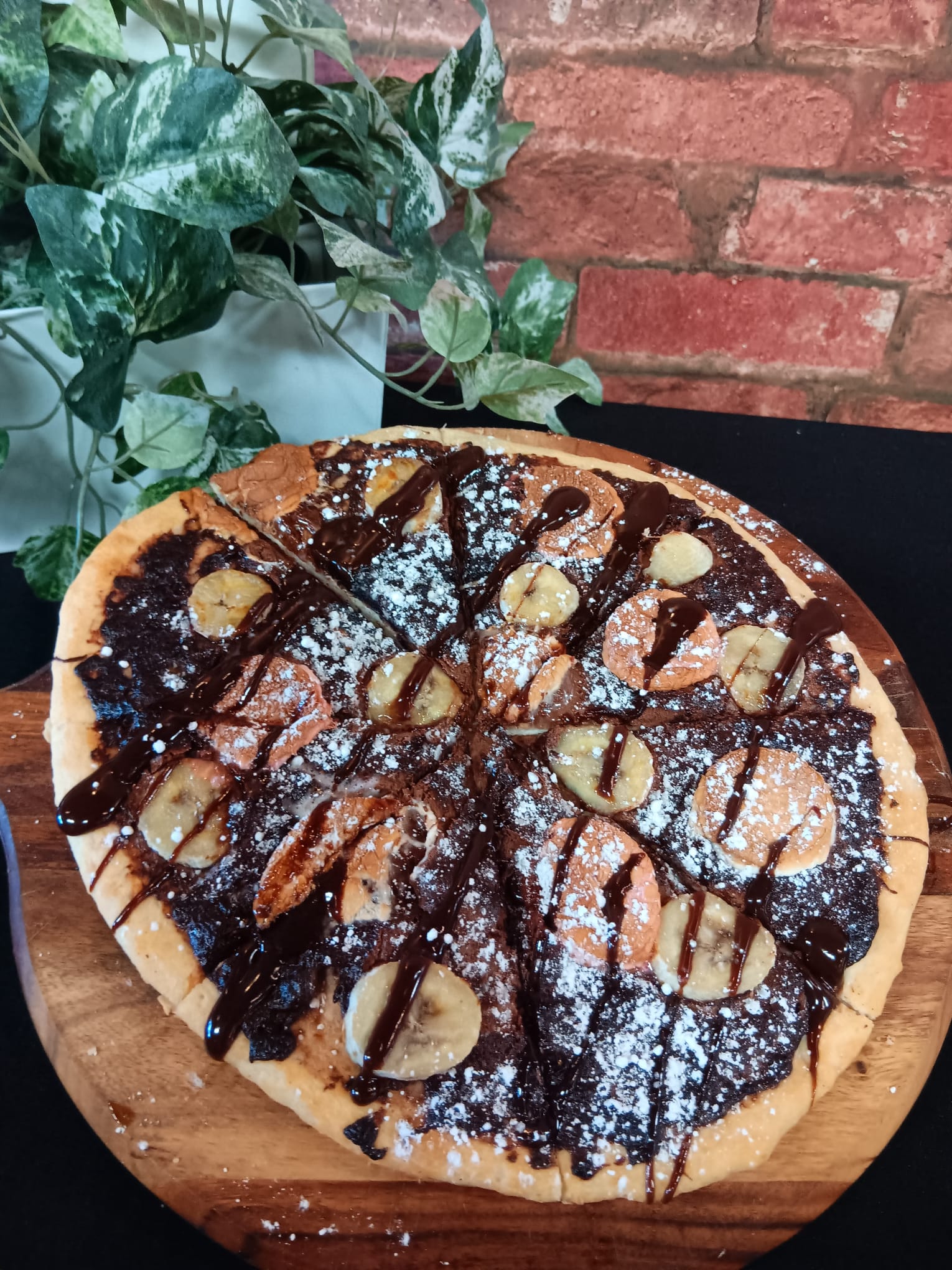 Castello Banana Marshmallow Regular Dessert Pizza